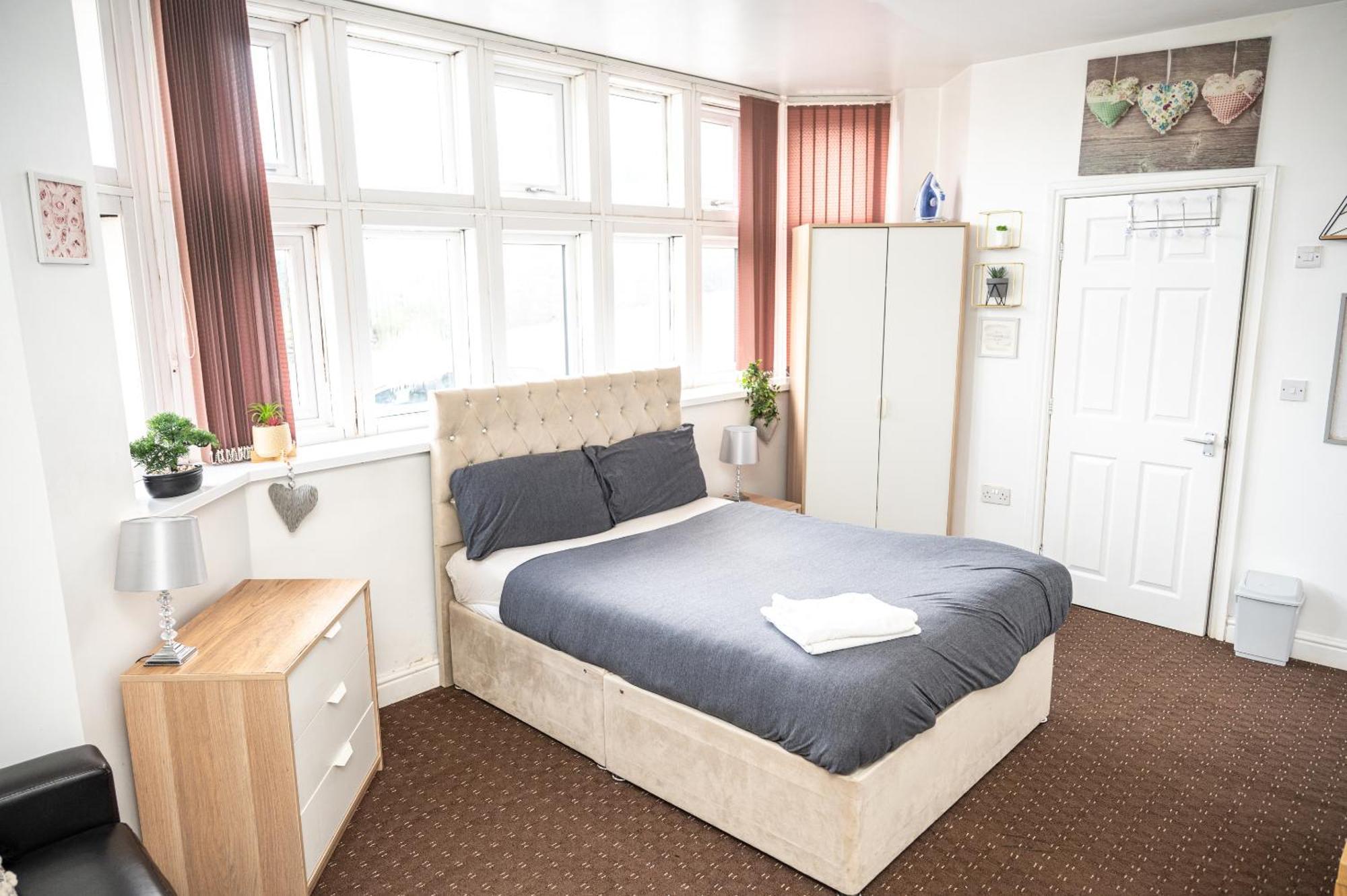 Bvapartments Deighton Huddersfield Exterior photo